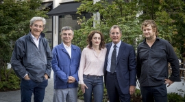 ©AnneEmmanuelleThionGroupe Groupe Artistes_2 : De gauche à droite : Marc Vellay, Fabrice Hyber, Eva Jospin, Laurent Dumas, Stefan Rinck